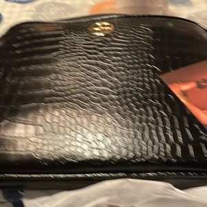 Black snake like lap top purse